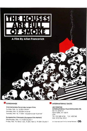 المنازل مليئة بالدخان