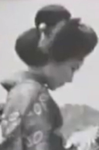 الزهور تتفتح في العاصفة