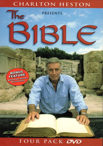 تشارلتون هيستون يعرض الكتاب المقدس